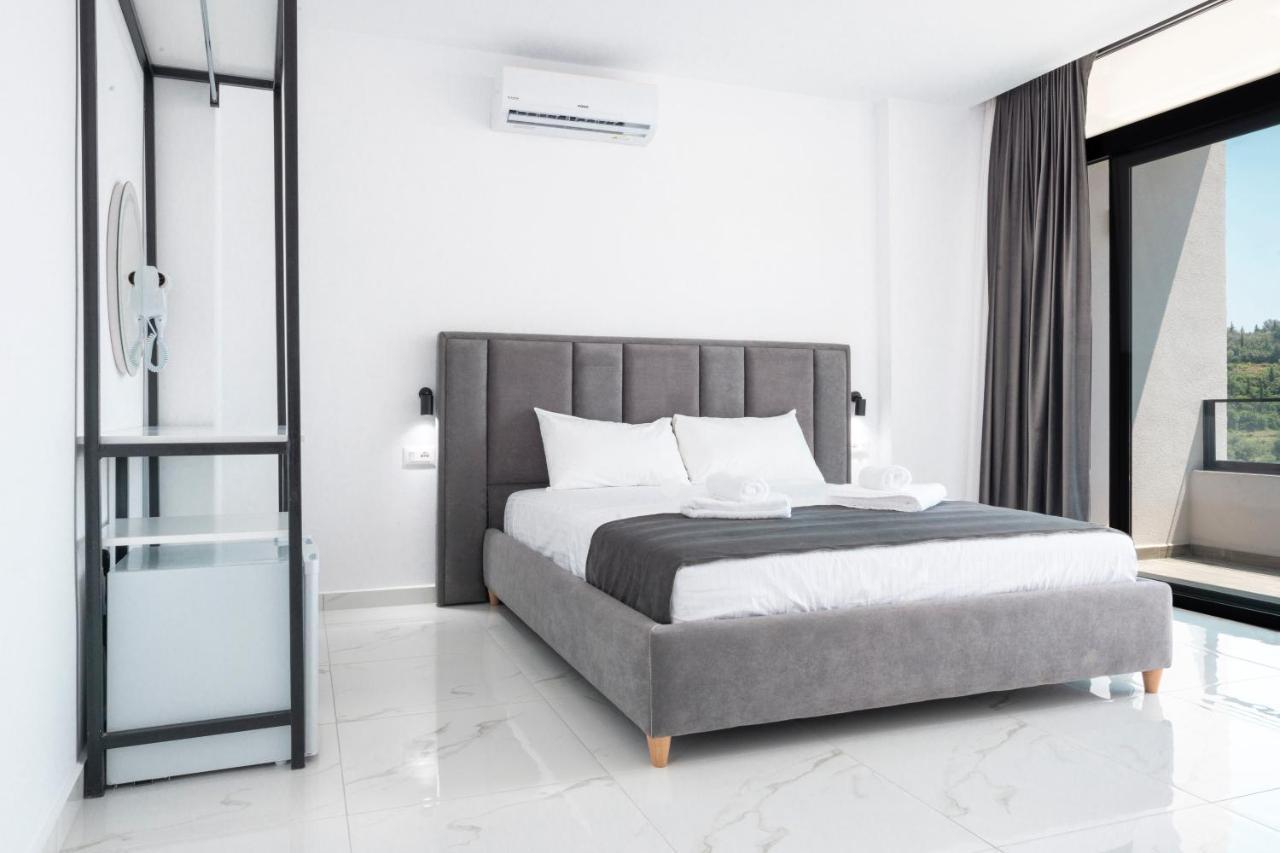 Wait 'N Sea Hotel Himare Ngoại thất bức ảnh