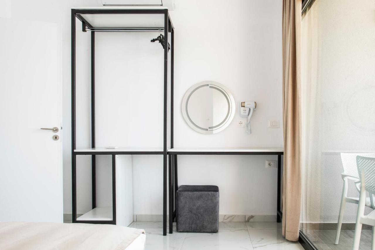 Wait 'N Sea Hotel Himare Ngoại thất bức ảnh