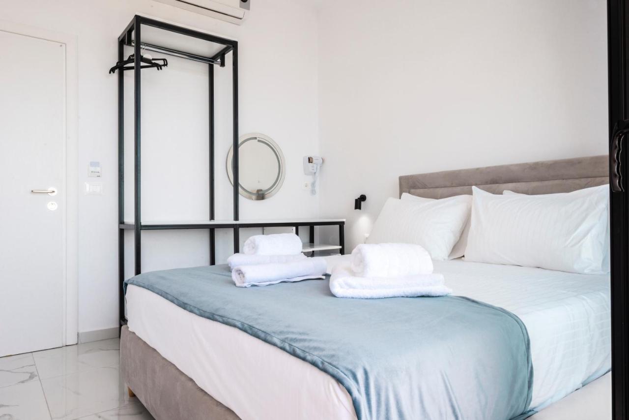 Wait 'N Sea Hotel Himare Ngoại thất bức ảnh
