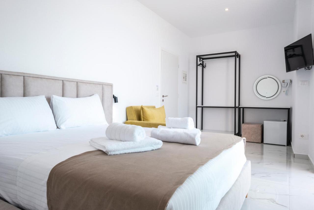 Wait 'N Sea Hotel Himare Ngoại thất bức ảnh