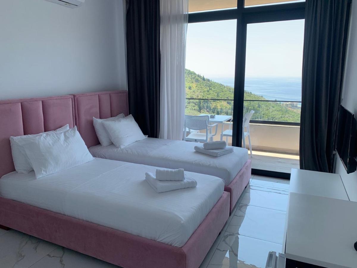 Wait 'N Sea Hotel Himare Ngoại thất bức ảnh