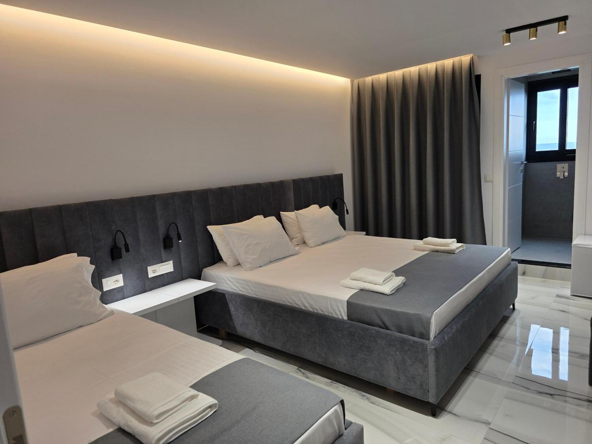 Wait 'N Sea Hotel Himare Ngoại thất bức ảnh