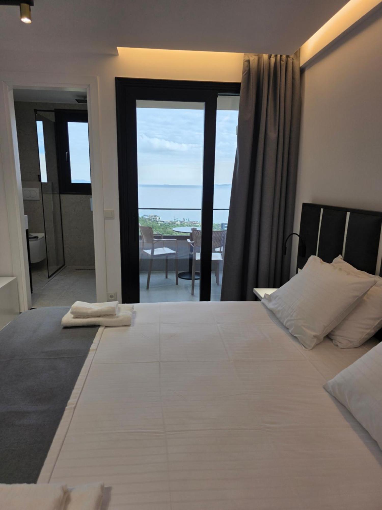 Wait 'N Sea Hotel Himare Ngoại thất bức ảnh