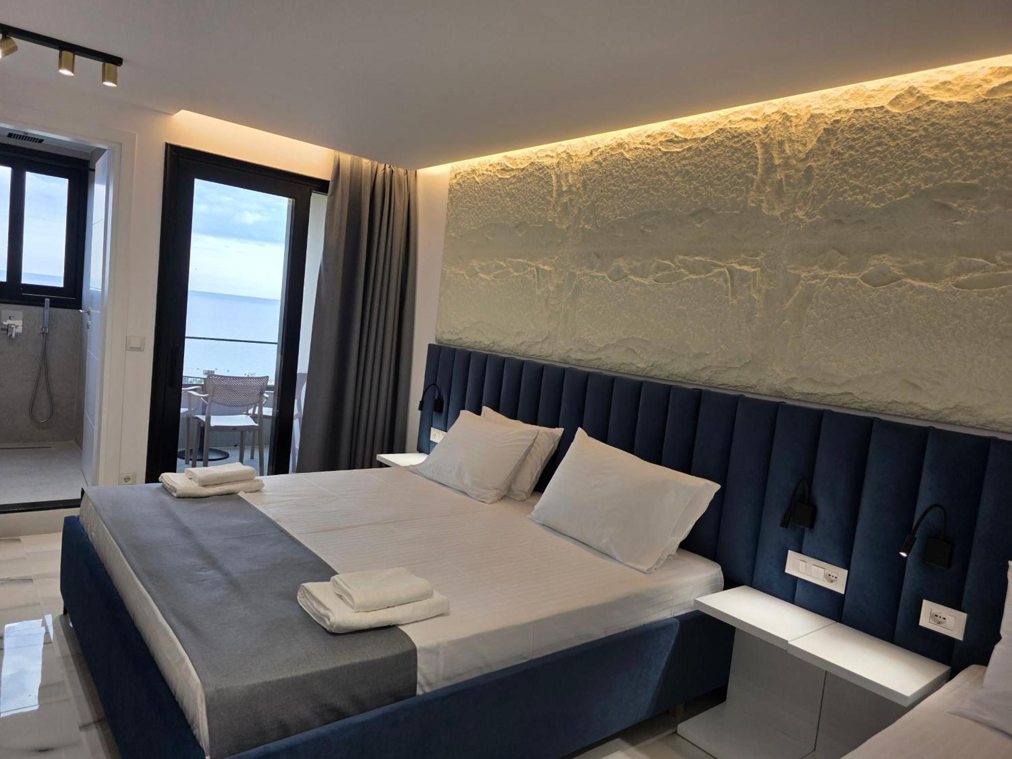 Wait 'N Sea Hotel Himare Ngoại thất bức ảnh