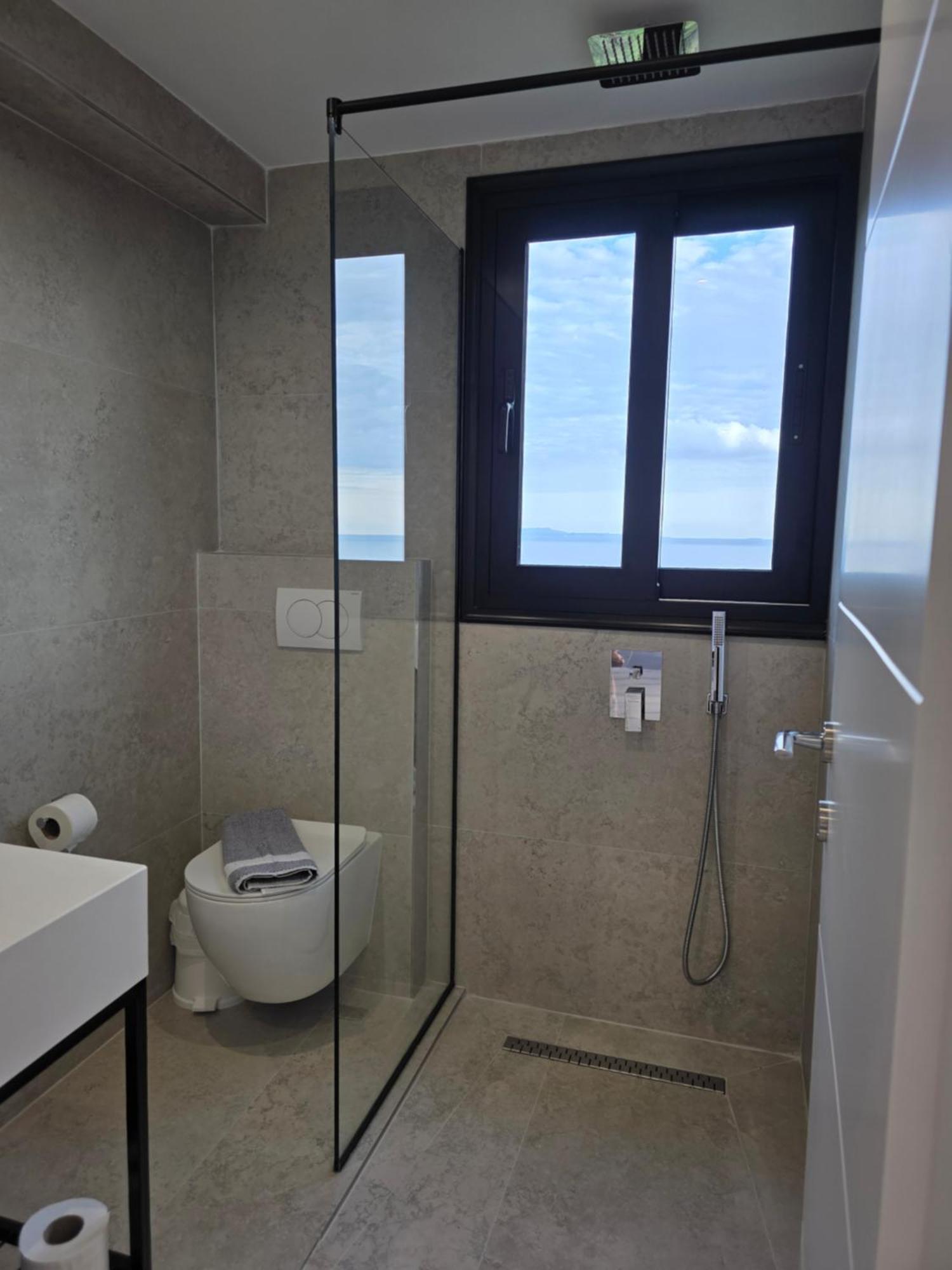 Wait 'N Sea Hotel Himare Ngoại thất bức ảnh